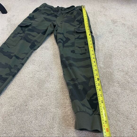 ARITZIA TNA Twin Falls camo cargo jogger pants size XS - Picture 11 of 15